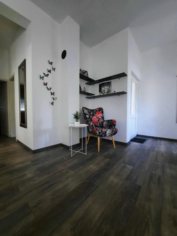 Apartman Bamboo Nin Exterior photo